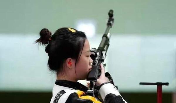 杨倩是生活照甜美的00后清华学霸 这是咋情况？