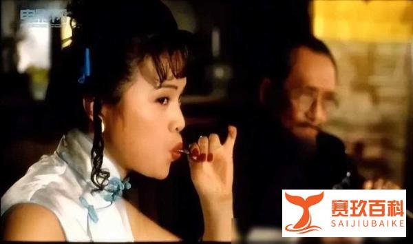 9年禁2次，因3分钟大尺度戏，全片没一个好人，仍是经典