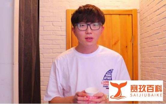 因翻唱《浪子回头》引侵权风波，歌手杨坤称压力巨大