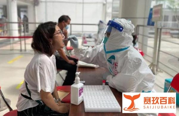 河南3名女大学生,封校期间竟成无症状感染者,原来爬墙出去吃烧烤