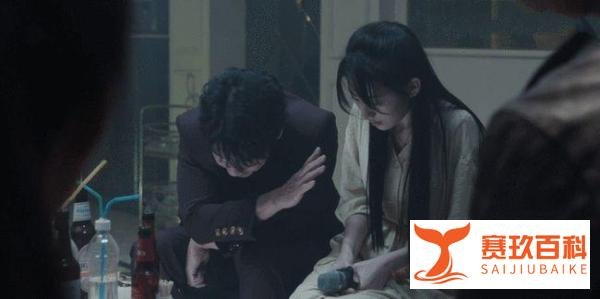 《扫黑风暴》：你知道孙兴为什么要让徐英子咬住大理石茶几么？