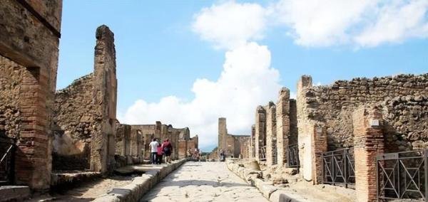 秘鲁再添未解之谜：考古学家苦苦寻觅，消失的古城原来一直都在