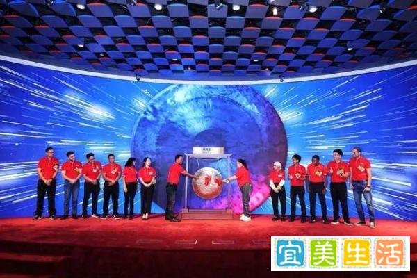 东南亚千亿快递巨头极兔上市！市值超千亿港元