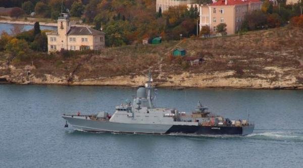 俄罗斯国防部承认乌克兰导弹击中刻赤军舰