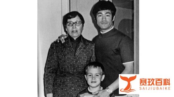 美国片场再现“误杀”事件 李小龙女儿发声：悲剧不应重演