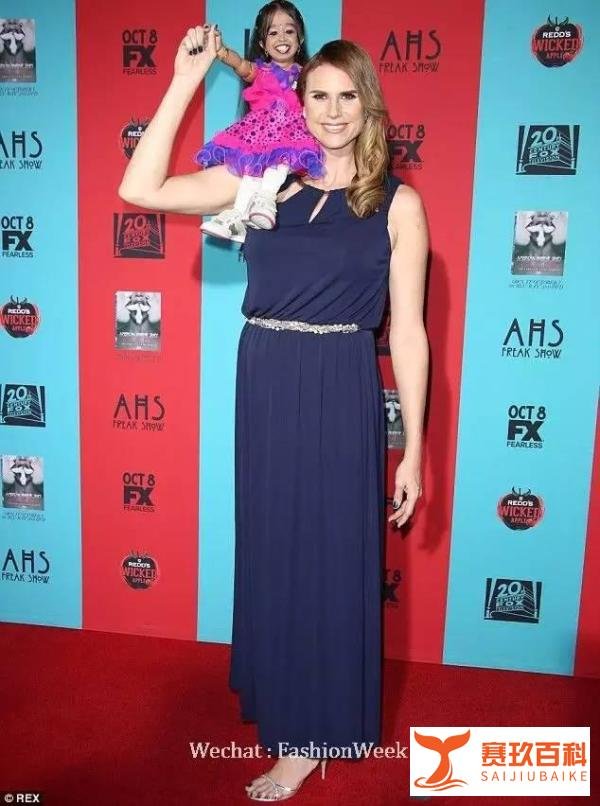 惊人 | 世界最高女模， 竟是变性人