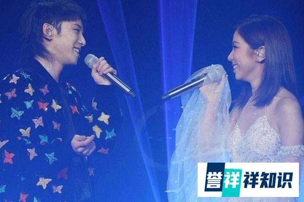 邓紫棋人设全面崩塌？网曝苛待员工无理扣工资，私下耍大牌假孝顺