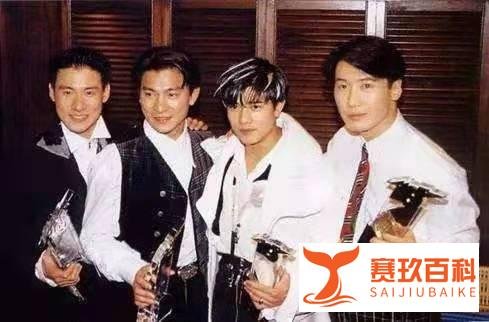 61岁张学友时隔6年重返影坛！与谢霆锋合作，网友：终于营业了