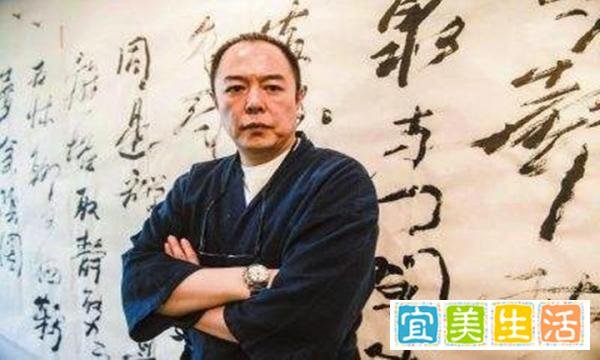 网传张铁林在英国被确诊准备回国，工作室辟谣后为何又删除