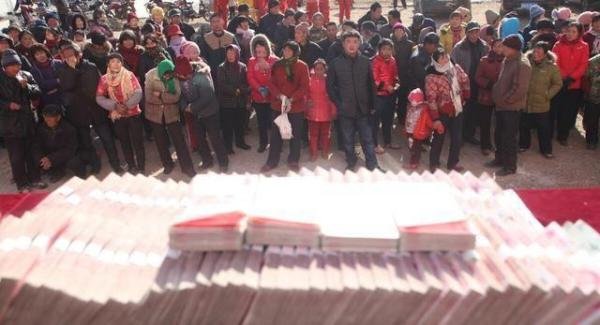 儿媳妇年入百万，但特别懒，什么都让我儿子干，我很心疼怎么办？