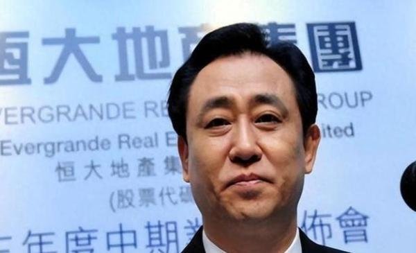 许家印心脏病送往医院？恒大员工：许总没在医院