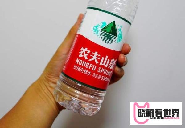 农夫山泉股价年内暴跌40% 这是咋情况？