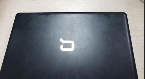 惠普笔记本Compaq511拆机图片分解
