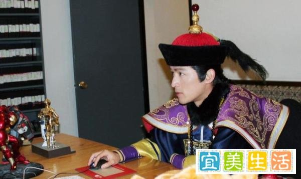 胡歌演过韦小宝林更新演鳌拜 新鹿鼎记张一山导演马进二次合作