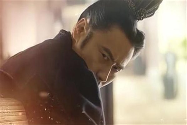 《大唐双龙传》原著中的,邪王和邪帝是什么关系?