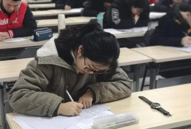 英语四级报名时间2023年下半年