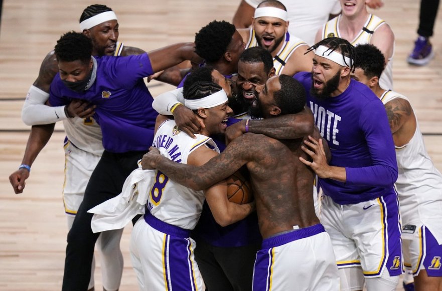 奎因库克刚加入NBA三年就得到三座总冠军,史上唯一吗?