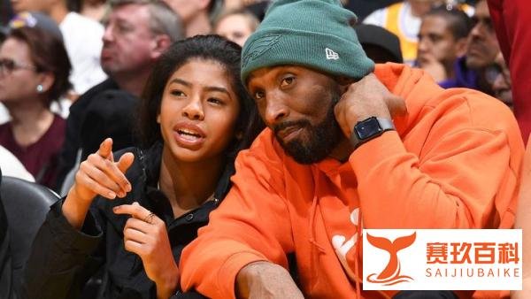 科比最后一条推特：继续前进@ 詹姆斯。