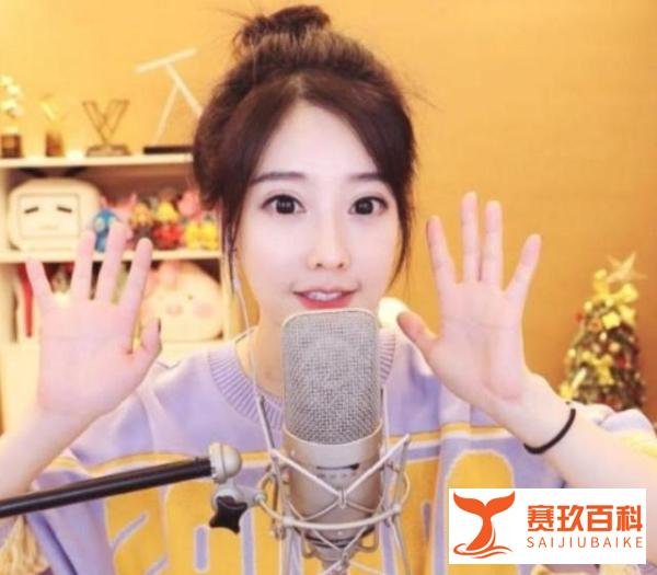 深陷“会计门”，被扒隐婚和素颜，冯提莫这些年经历什么？