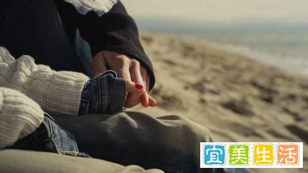 欲跳楼轻生男子获救后被拘5天，扰乱社会秩序，致交通堵塞1小时！