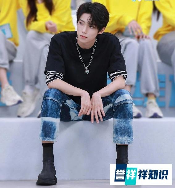罗一舟被曝退出常驻综艺,网友涌入直播间要求换人,赞助商妥协?