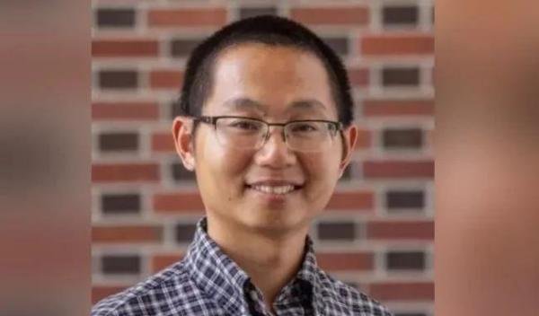 在美华人博士夫妻被杀 遗孤判给外族裔寡妇 亲友愤怒