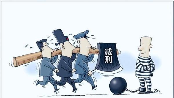遗漏了掮客：男子托关系帮儿子免试录用公务员被追责