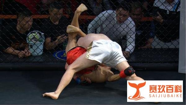 龙三国际MMA:57公斤级闪电战!胡特VS尹相兆,两分钟速战速决!