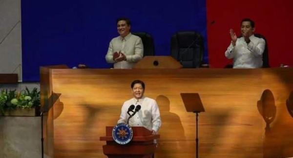 主动出击,中方邀请菲律宾司令参与联合演习,南海区域需要和平