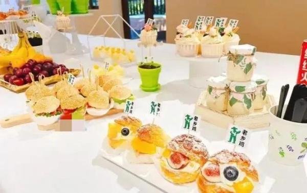 灵诃如何看待 「超七成 00 后不再迷恋大厂」，造成这一现象的原因有哪些，当今年轻人求职最看重的是什么？