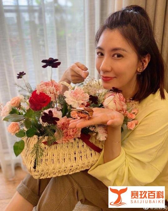 徐怀钰《浪姐4》表演遭轰划水！疑惹怒队友贾静雯，本人深夜回应