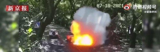 杭州电动车爆燃烧伤父亲恢复清醒 这是咋情况？