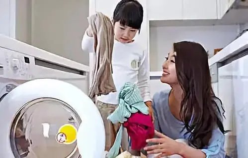 为什么婚后女人有数不清的家务还要教育孩子？