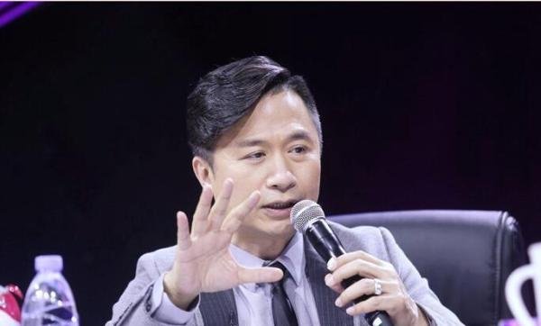 黄舒骏前妻张小燕简介 传闻已久始终不承认关系？