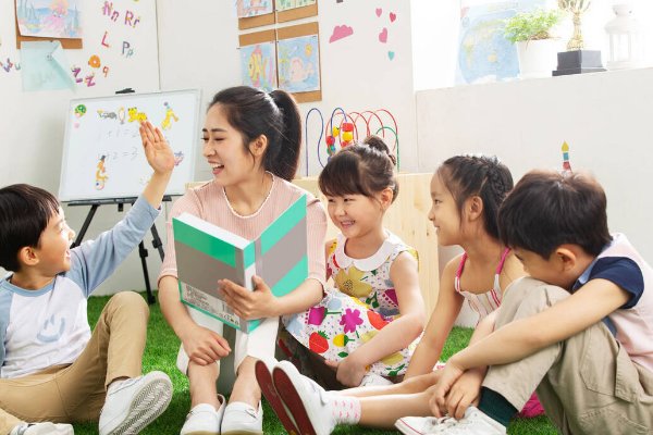 祝幼儿园老师工作顺利的祝福语
