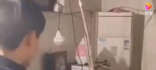 15岁哭诉少年:爷奶被强行送医院 这是咋情况？