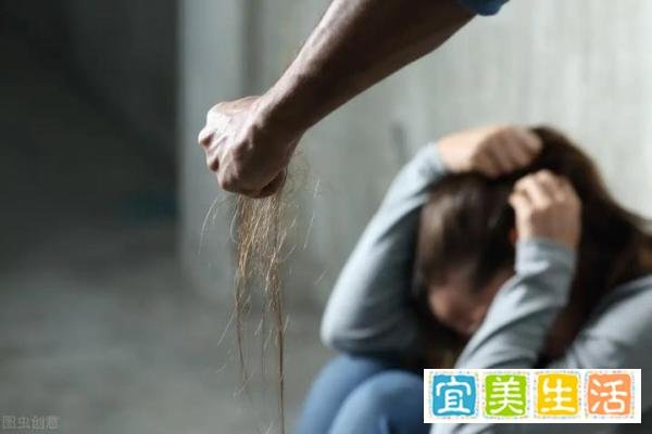 18岁奶茶妹上班一个月被店长暴力侵犯，留遗书后跳河自尽