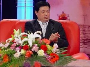 青岛金王集团的总裁简介