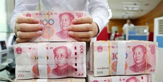 普通人在银行存100万存款,只靠利息,能过上什么样的生活?