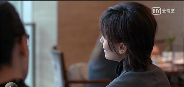 曲筱绡在美国读的檀香山大学到底是什么水平？
