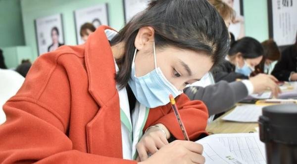 广州市学纹眉去哪里学纹眉比较好