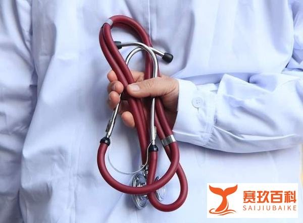 400多万医生阳光下的薪水有多少?揭秘医生收入的真相