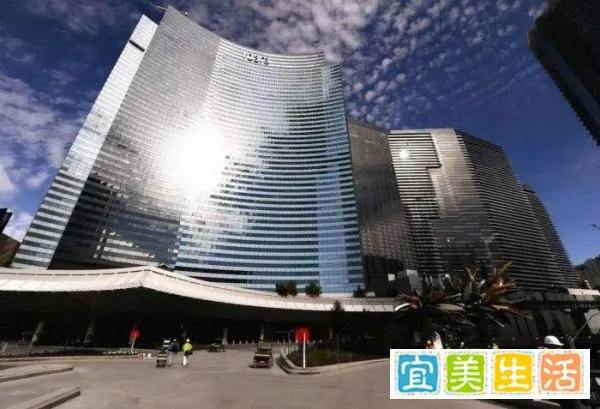 继承百亿家产却依旧在奋斗，娶千亿富豪之女，如今打算收租养老