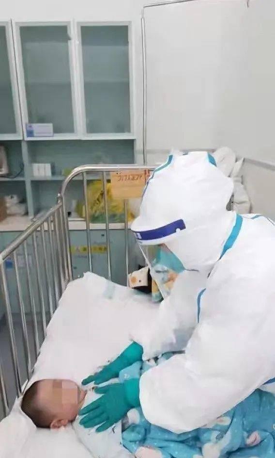 让人挂心的上海隔离点小宝宝现状 这是咋情况？