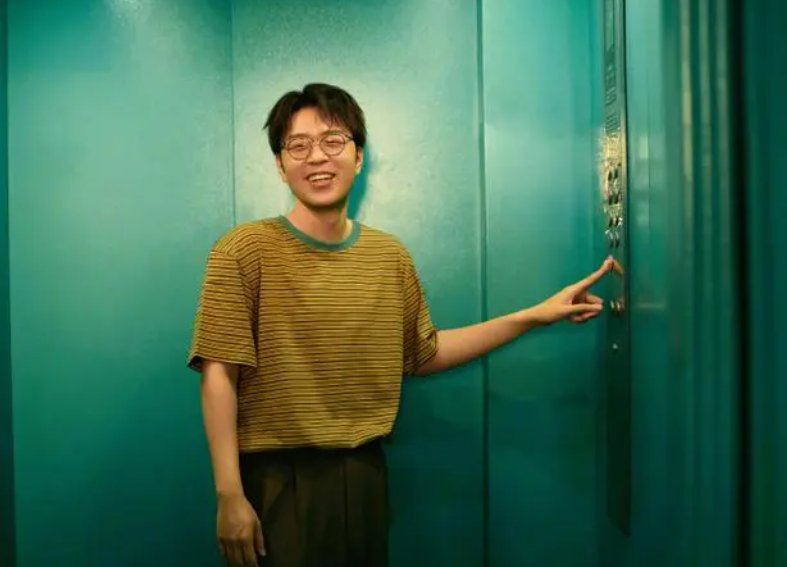 沈梦辰0点准时发博为杜海涛庆生，并晒出二人的亲密写真，二人的现状如何？