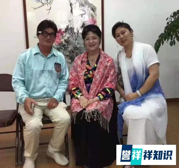 男中音歌唱家温克明去世,好友们灵堂送别,元旦前还参加迎新聚会