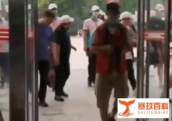 今日文案:救援队怒批“假慈善”,韩红、王一博作秀引众怒 一线 救援人员被网暴