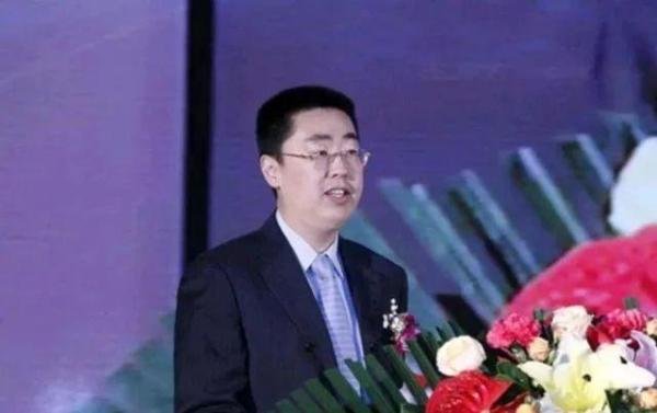 央行前行长之子，空中网创始人 ​