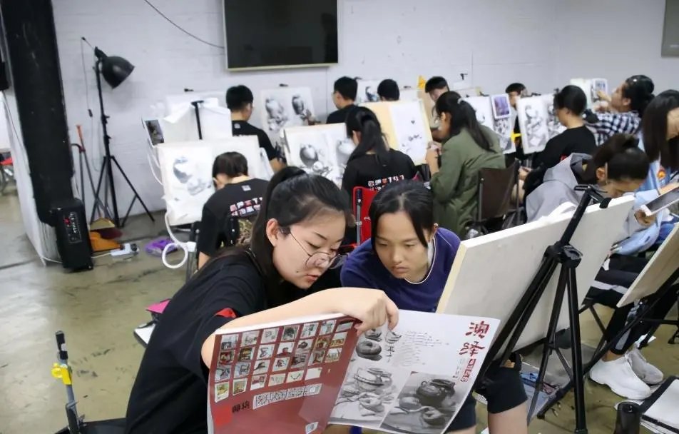 05后中学生科普视频竟吸粉千万,这名中学生的科普视频内容是什么领域的?