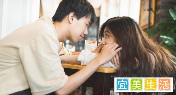欲跳楼轻生男子获救后被拘5天，扰乱社会秩序，致交通堵塞1小时！